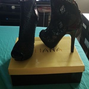 Black laced bootie heels